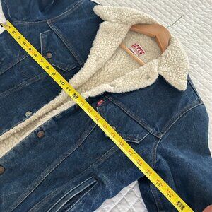 Vintage 80's Levi's Sherpa Lined Denim Trucker Jacket